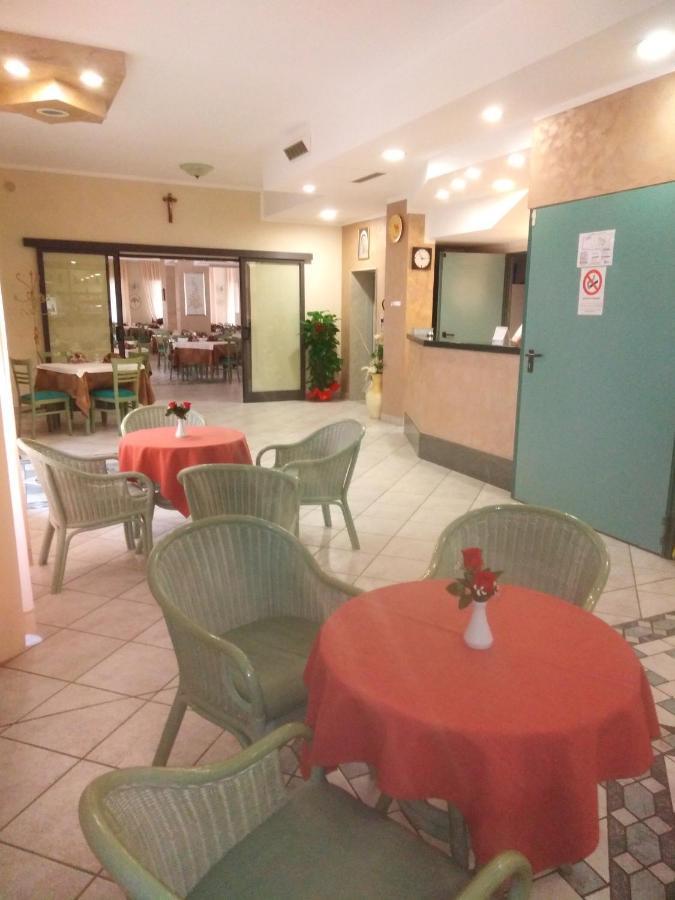hotel costa verde San Giovanni Rotondo Buitenkant foto